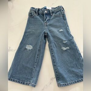 NWOT Old Navy toddler Stylish Blue Denim jeans 2T